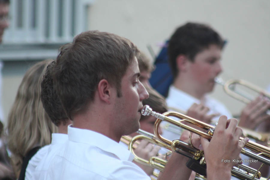 2010-07-10_27_Serenade_am_Kirchenplatz