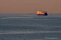 RME_1351 Faehre_in_der_Morgensonne