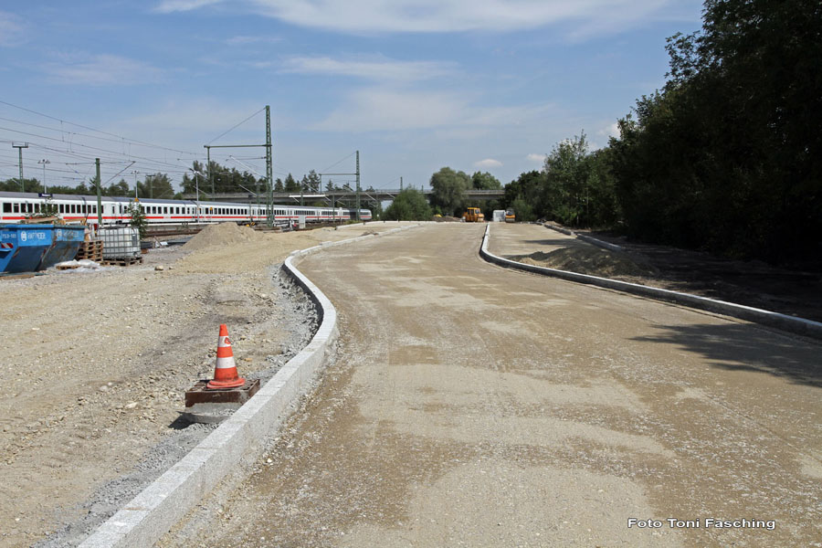 2010-08-20_33_Bahn_Ostzugang