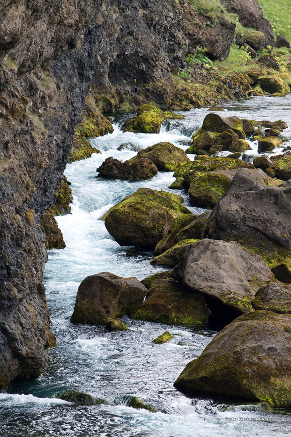 Hoiss_2010-08-31_30_Island_Thingvallavatn_Auslauf_6836