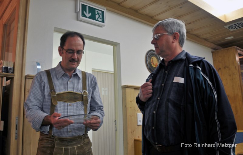 2010-09-25_01_Eroeffnungs-Preisschiessen_Eichenlaub_RM.jpg