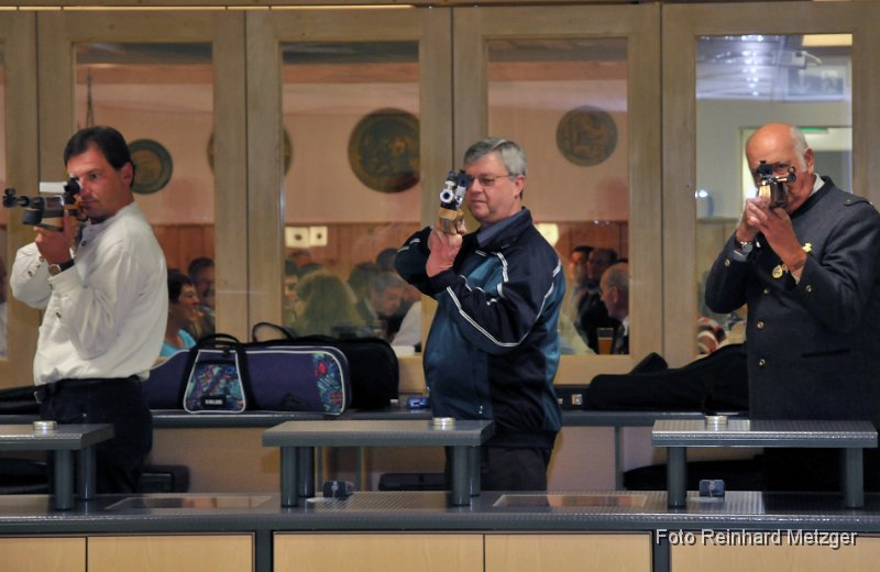 2010-09-25_05_Eroeffnungs-Preisschiessen_Eichenlaub_RM.jpg