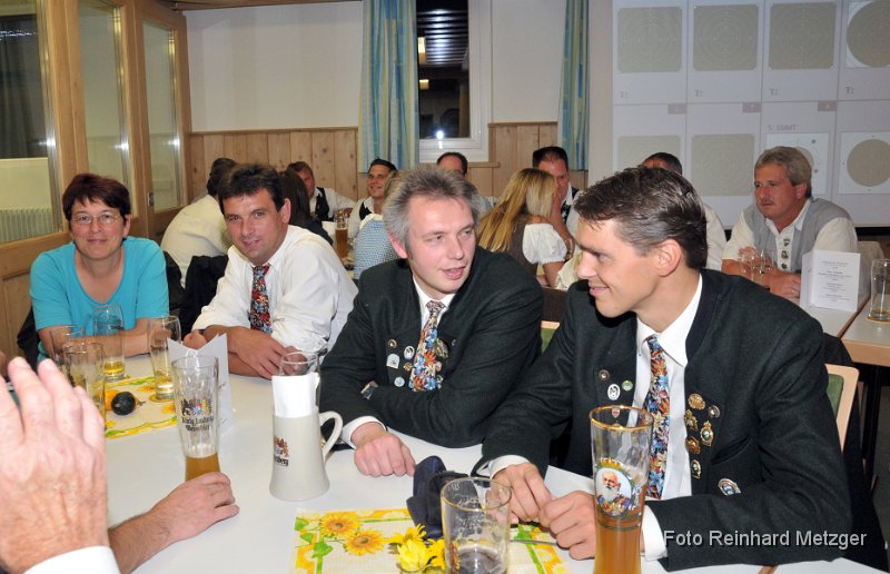 2010-09-25_26_Eroeffnungs-Preisschiessen_Eichenlaub_RM.jpg