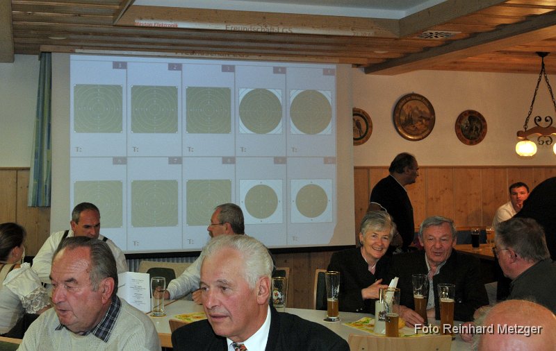 2010-09-25_29_Eroeffnungs-Preisschiessen_Eichenlaub_RM.jpg