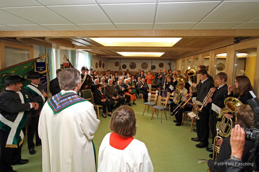 2010-09-26_09_Einweihung_Schuetzenheim_Eichenlaub-Schuetzen_TF.JPG