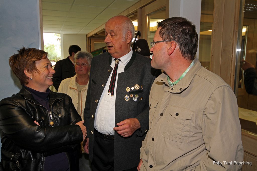 2010-09-26_33_Einweihung_Schuetzenheim_Eichenlaub-Schuetzen_TF.JPG