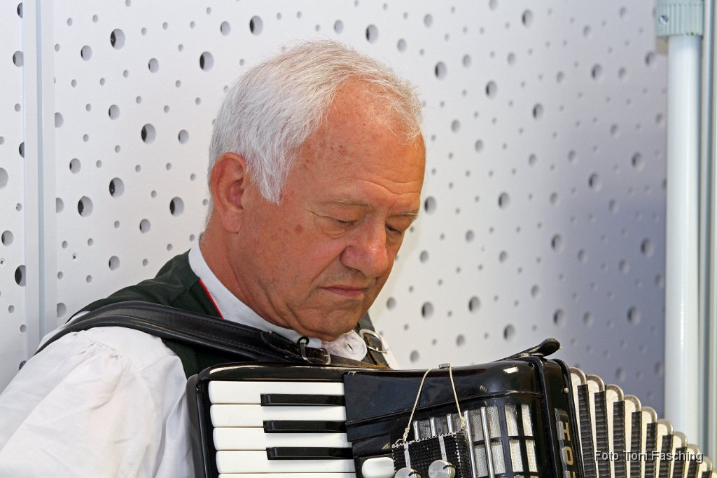 2010-09-26_38_Einweihung_Schuetzenheim_Eichenlaub-Schuetzen_TF.JPG
