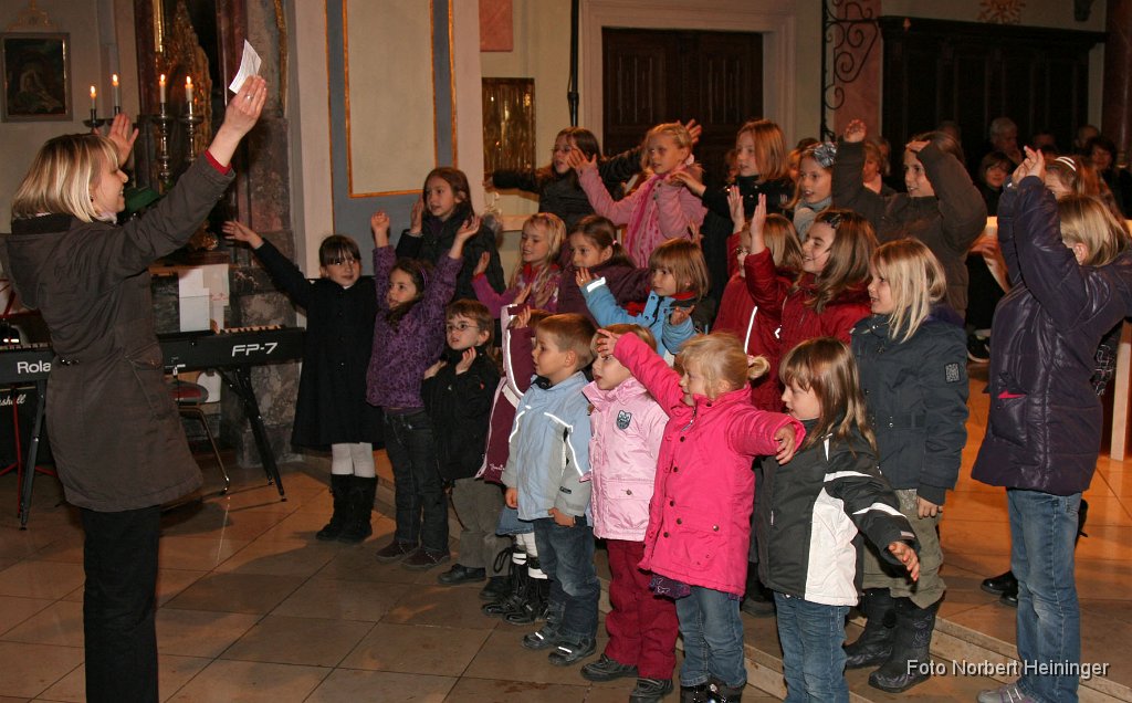 2010-11-21_007_Caecilien_Kinderchor1.jpg