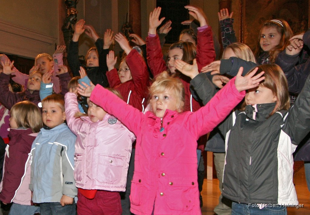 2010-11-21_008_Caecilien_Kinderchor2.jpg