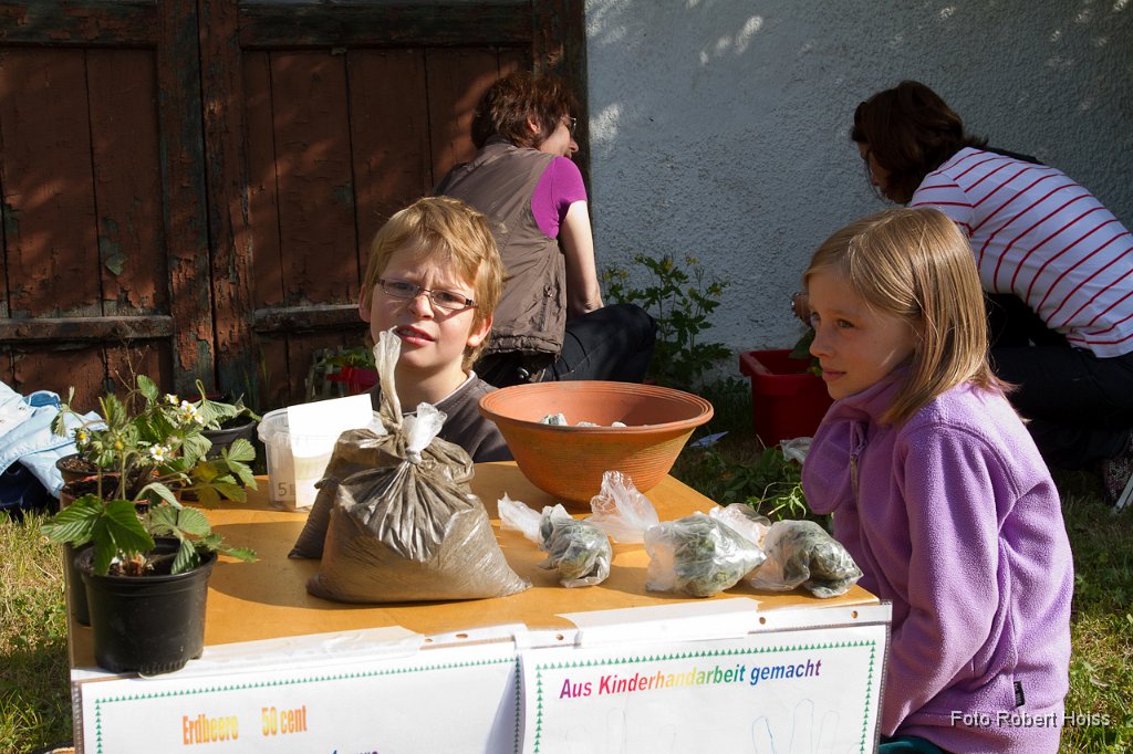 2011-04-30_019_Pflanzenflohmarkt_5833_RH.jpg