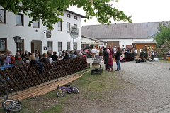 2011-05-01_02_Maibaum-aufstellen_Nassenhausen