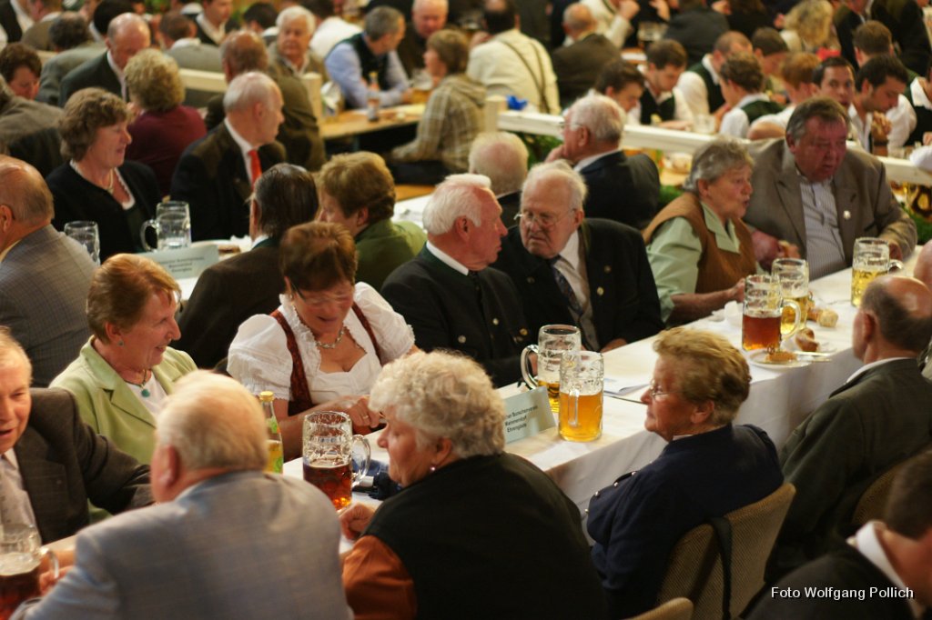 2011-05-14_012_100-Jahre-KBV-Kranzniederlegung-u-Festabend_WP.JPG - 2011-05-14 100 Jahre KBV Kranzniederlegung u Festabend