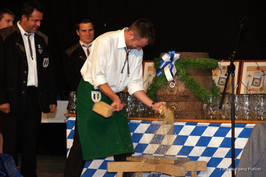 2011-05-14_014_100-Jahre-KBV-Kranzniederlegung-u-Festabend_WP.JPG - 2011-05-14 100 Jahre KBV Kranzniederlegung u Festabend
