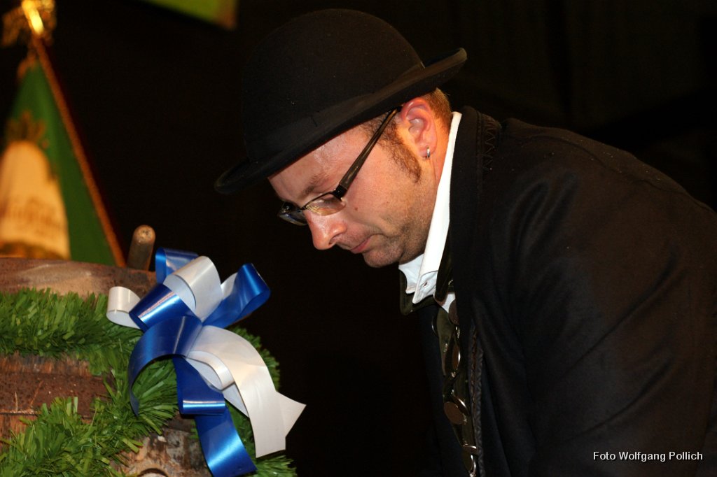 2011-05-14_016_100-Jahre-KBV-Kranzniederlegung-u-Festabend_WP.JPG - 2011-05-14 100 Jahre KBV Kranzniederlegung u Festabend