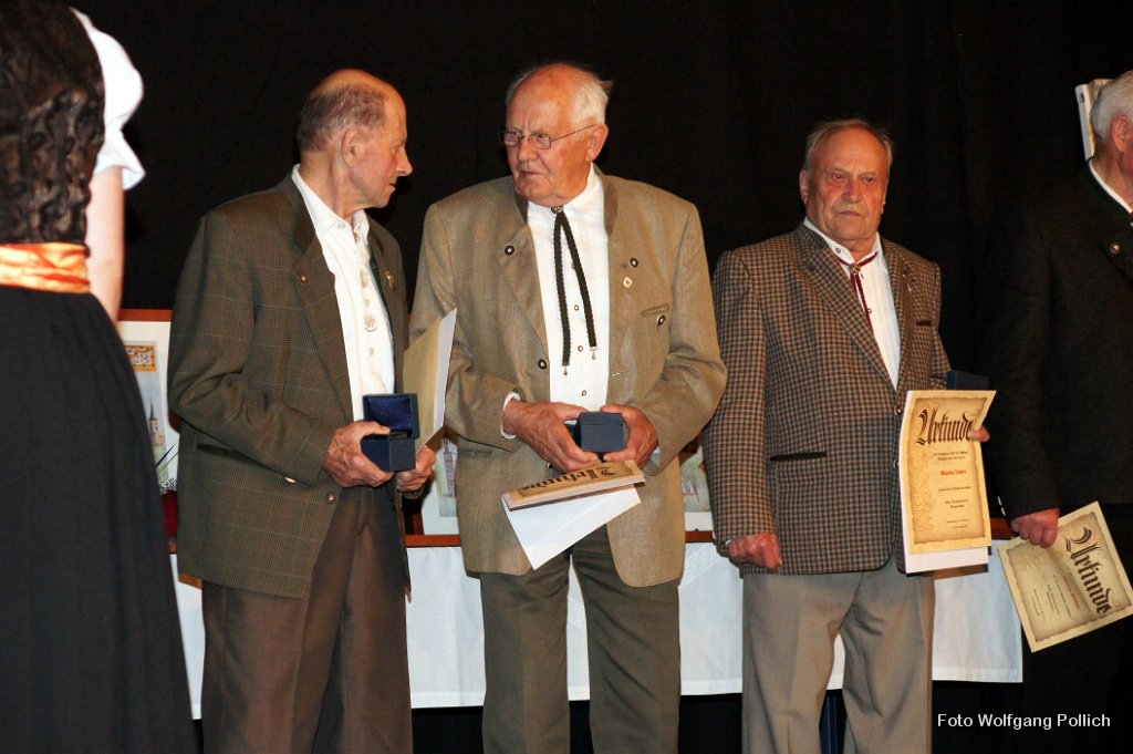 2011-05-14_031_100-Jahre-KBV-Kranzniederlegung-u-Festabend_WP.JPG - 2011-05-14 100 Jahre KBV Kranzniederlegung u Festabend