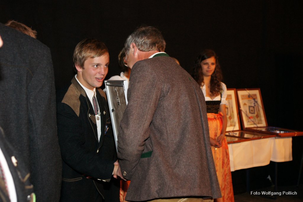 2011-05-14_046_100-Jahre-KBV-Kranzniederlegung-u-Festabend_WP.JPG - 2011-05-14 100 Jahre KBV Kranzniederlegung u Festabend