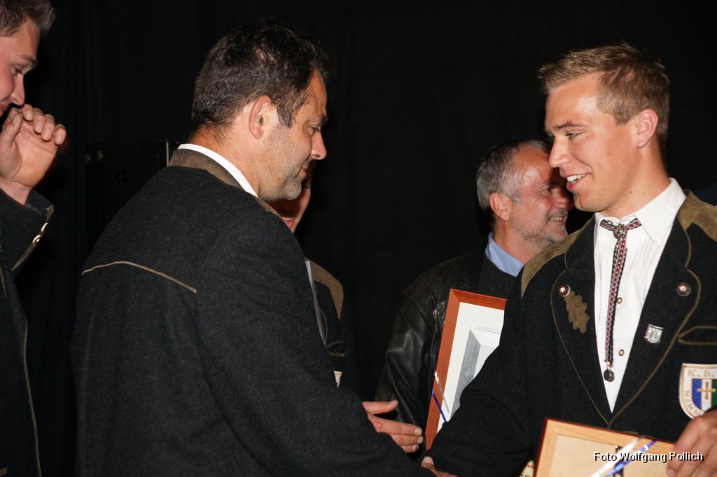 2011-05-14_052_100-Jahre-KBV-Kranzniederlegung-u-Festabend_WP.JPG - 2011-05-14 100 Jahre KBV Kranzniederlegung u Festabend