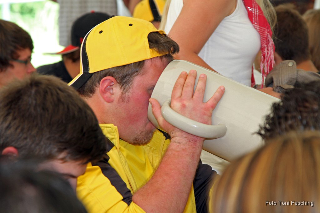 2011-05-29_29_Saisonabschlussfeier_Fussballer.JPG