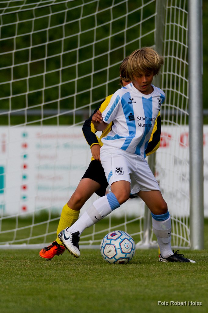 2011-06-30_Fussball_SVM-E1-1860_9784_RH.jpg
