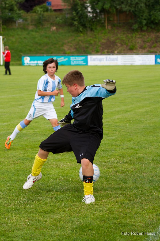 2011-06-30_Fussball_SVM-E1-1860_9863_RH.jpg