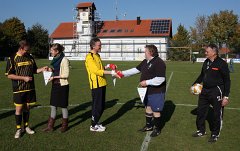 2011-11-22_06_Benefiz-Fussballspiel_Pfarrgemeinderat-Gemeinderat_KB