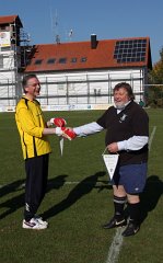 2011-11-22_07_Benefiz-Fussballspiel_Pfarrgemeinderat-Gemeinderat_KB