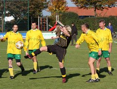 2011-11-22_12_Benefiz-Fussballspiel_Pfarrgemeinderat-Gemeinderat_KB