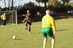 2011-11-22_15_Benefiz-Fussballspiel_Pfarrgemeinderat-Gemeinderat_KB