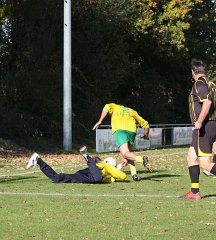 2011-11-22_22_Benefiz-Fussballspiel_Pfarrgemeinderat-Gemeinderat_KB