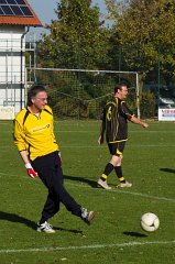 2011-10-22_023_Benefiz-Fussballspiel_Pfarrgemeinderaete_gegen_Gemeinderaete_MP