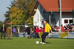2011-10-22_041_Benefiz-Fussballspiel_Pfarrgemeinderaete_gegen_Gemeinderaete_MP