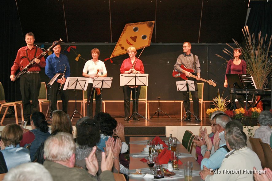 2011-11-30_15_Kaffeekonzert_NH.jpg