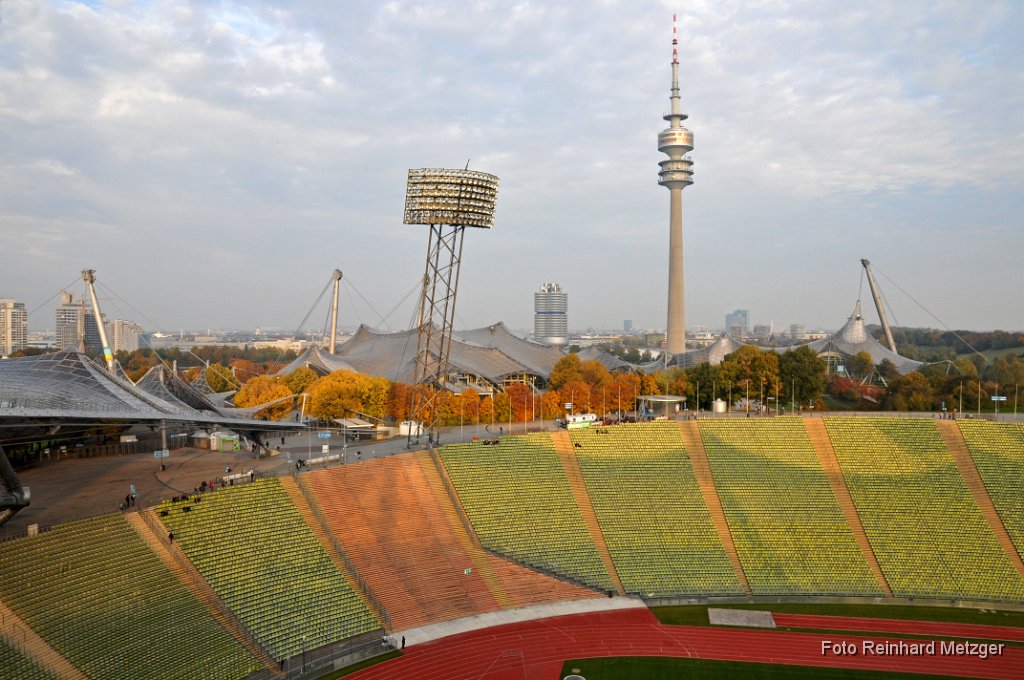 2011-10-31_22_Olympiazeltdach_5_RM.jpg