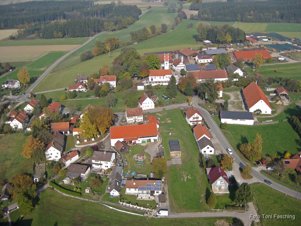 2011-10-30_02_Luftaufnahme_Wenigmuenchen.JPG