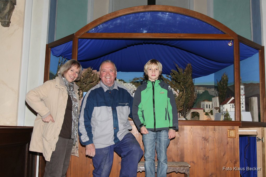 2011-11-26_029_Kirchenkrippen-Aufbau_Klaus-Becker.JPG
