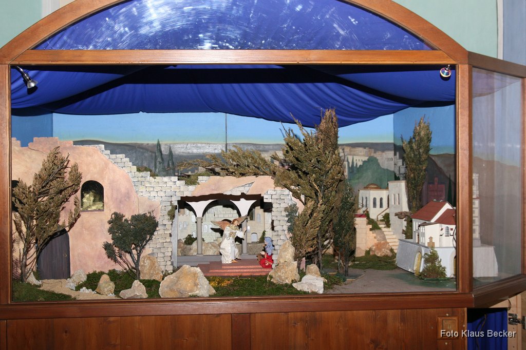 2011-11-26_030_Kirchenkrippen-Aufbau_Klaus-Becker.JPG