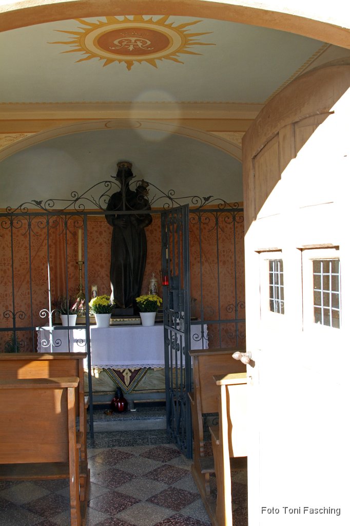 2011-11-27_08_Marienkapelle.JPG