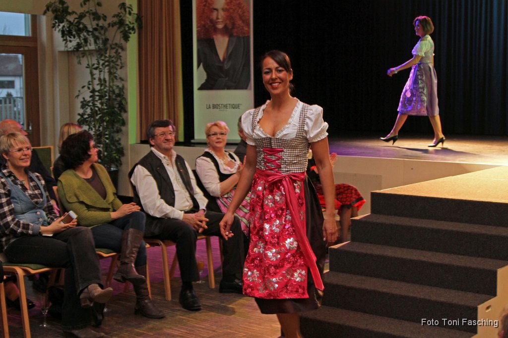 2012-03-24_095_Haarstudio-Wieser_Modenschau_TF.JPG
