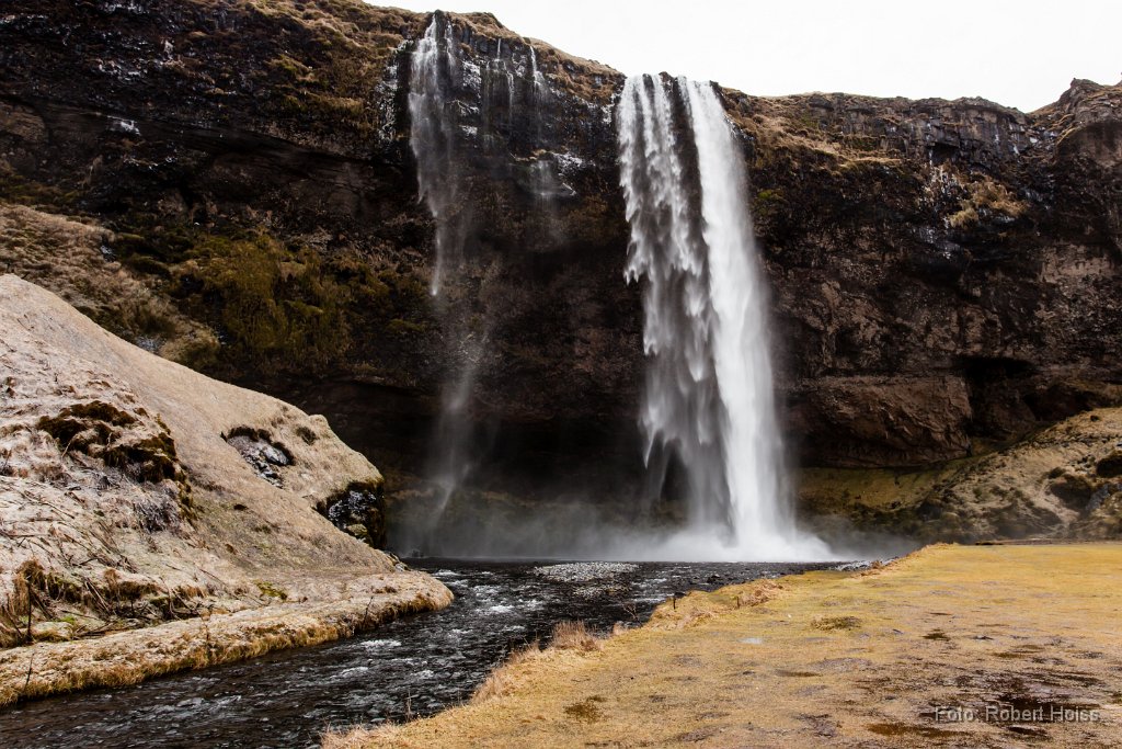 2013-02-31_23_Seljalandsfoss_1914_RH.jpg