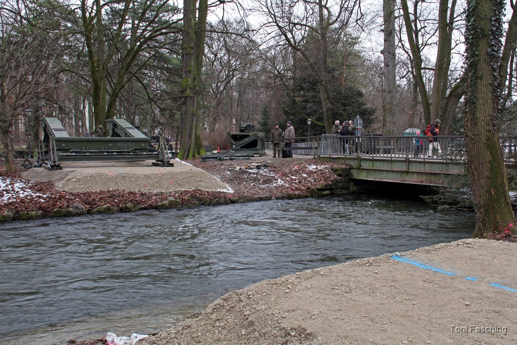 2014-01-29_01_Brueckenbau-am-Eisbach_TF.JPG