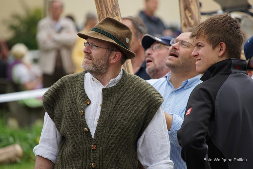 2014-05-01_018_Maibaum_Aufstellen_WP.JPG