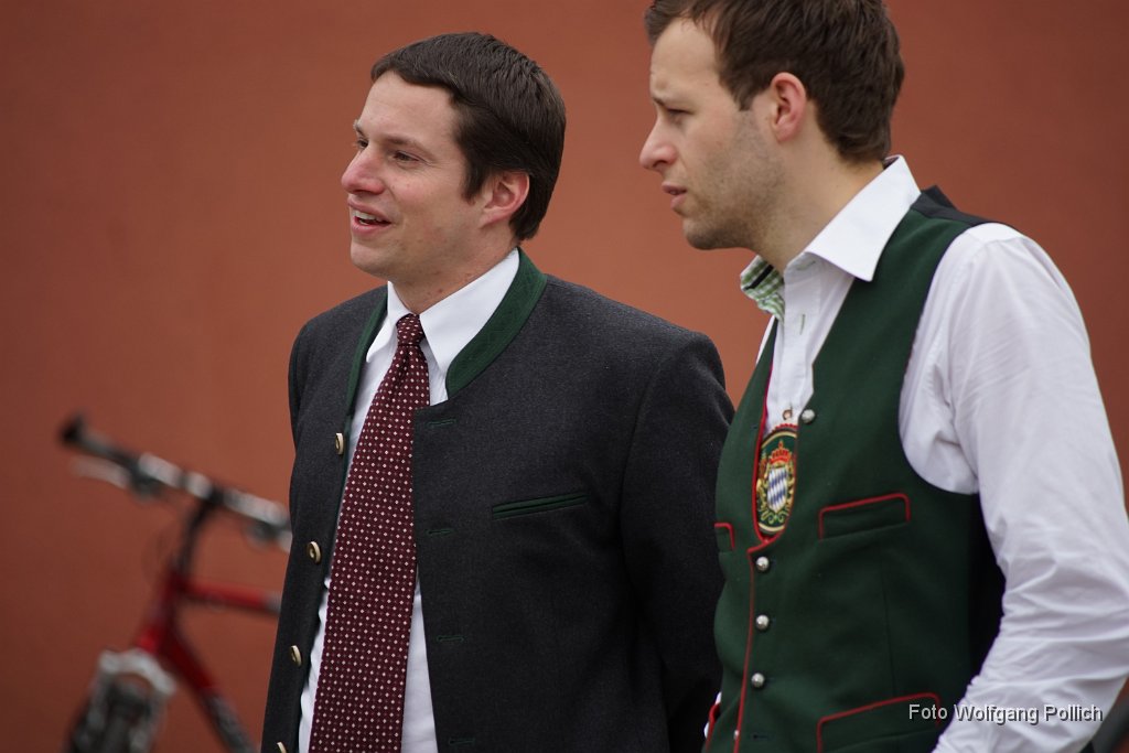 2014-05-01_035_Maibaum_Aufstellen_WP.JPG
