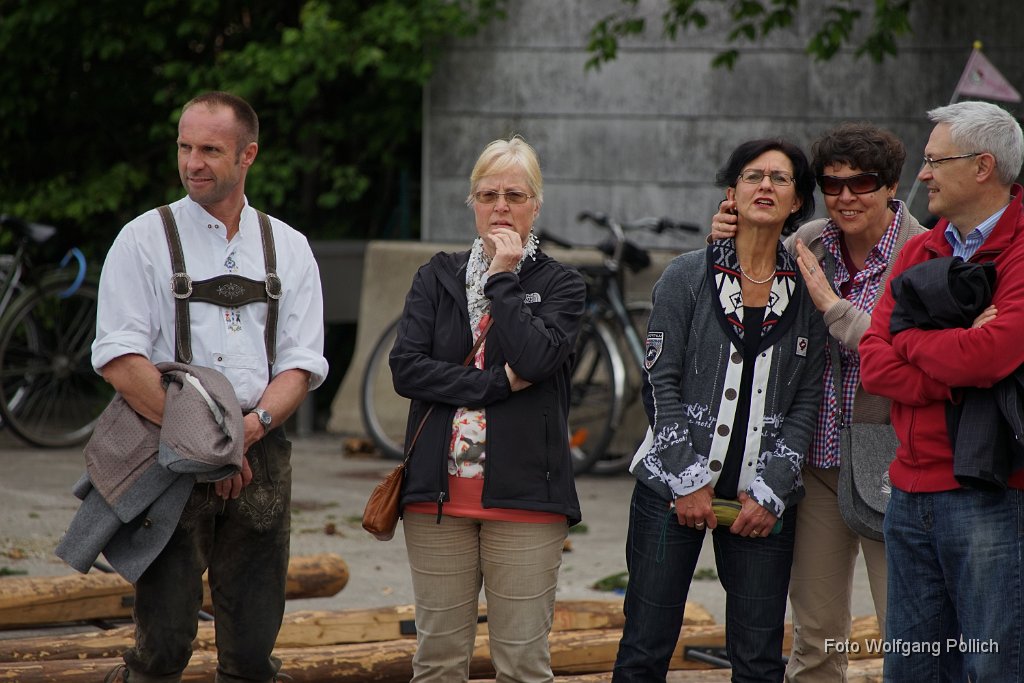 2014-05-01_046_Maibaum_Aufstellen_WP.JPG