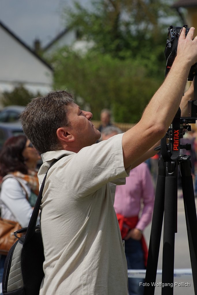2014-05-01_053_Maibaum_Aufstellen_WP.JPG