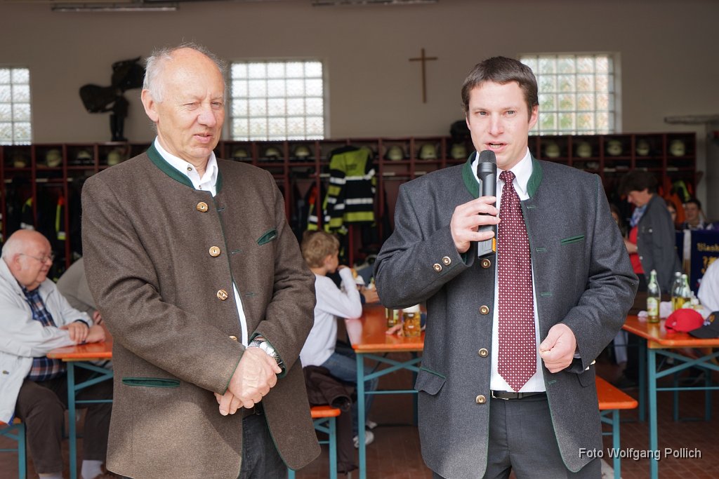 2014-05-01_073_Maibaum_Aufstellen_WP.JPG