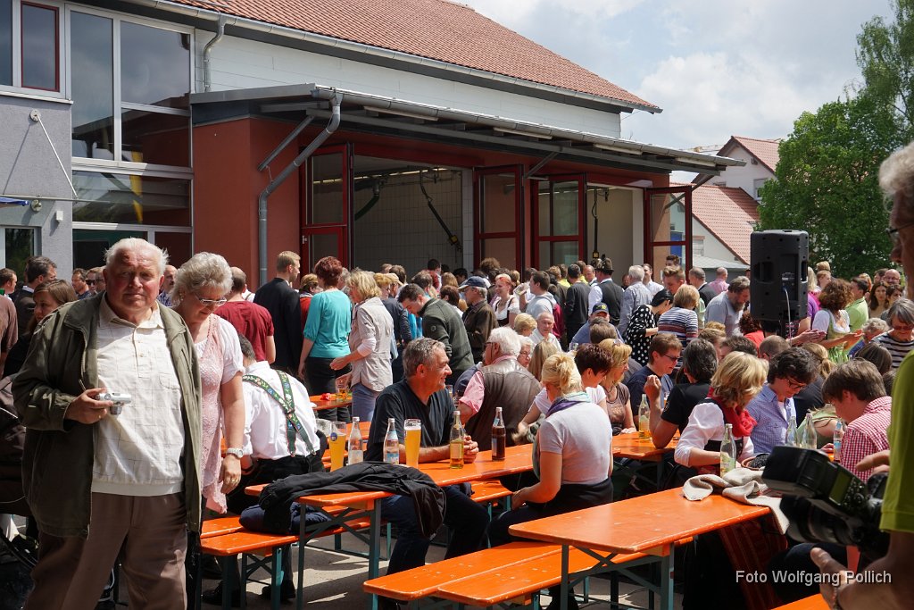 2014-05-01_076_Maibaum_Aufstellen_WP.JPG