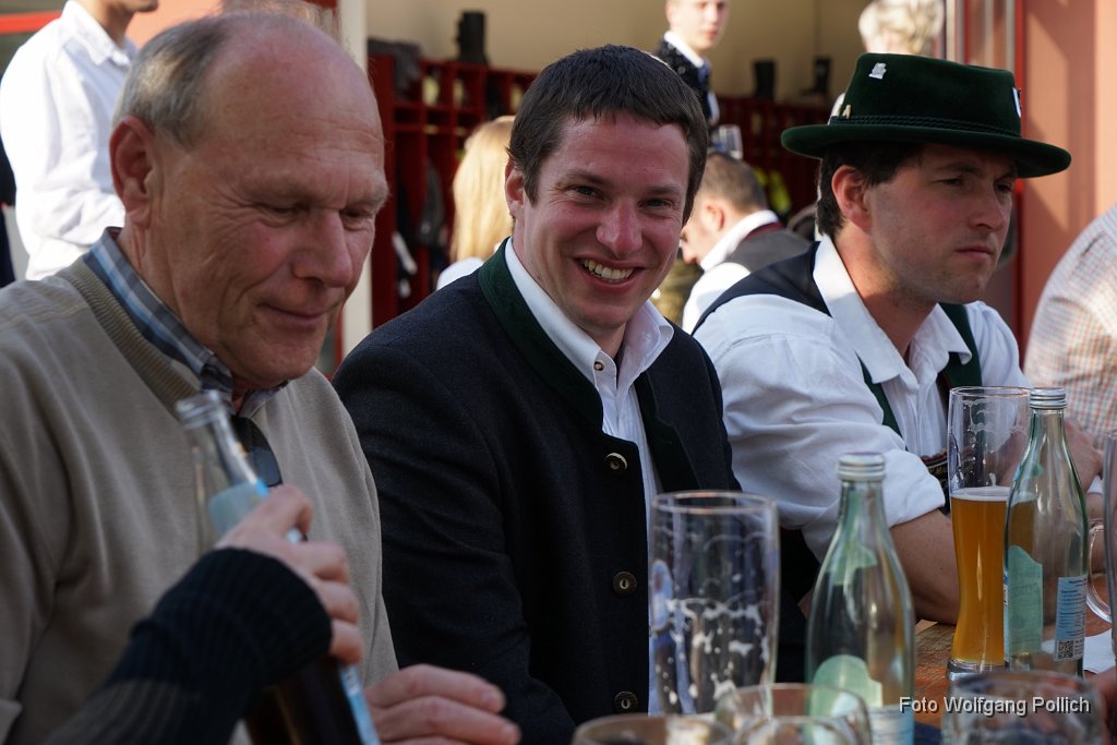 2014-05-01_092_Maibaum_Aufstellen_WP.JPG
