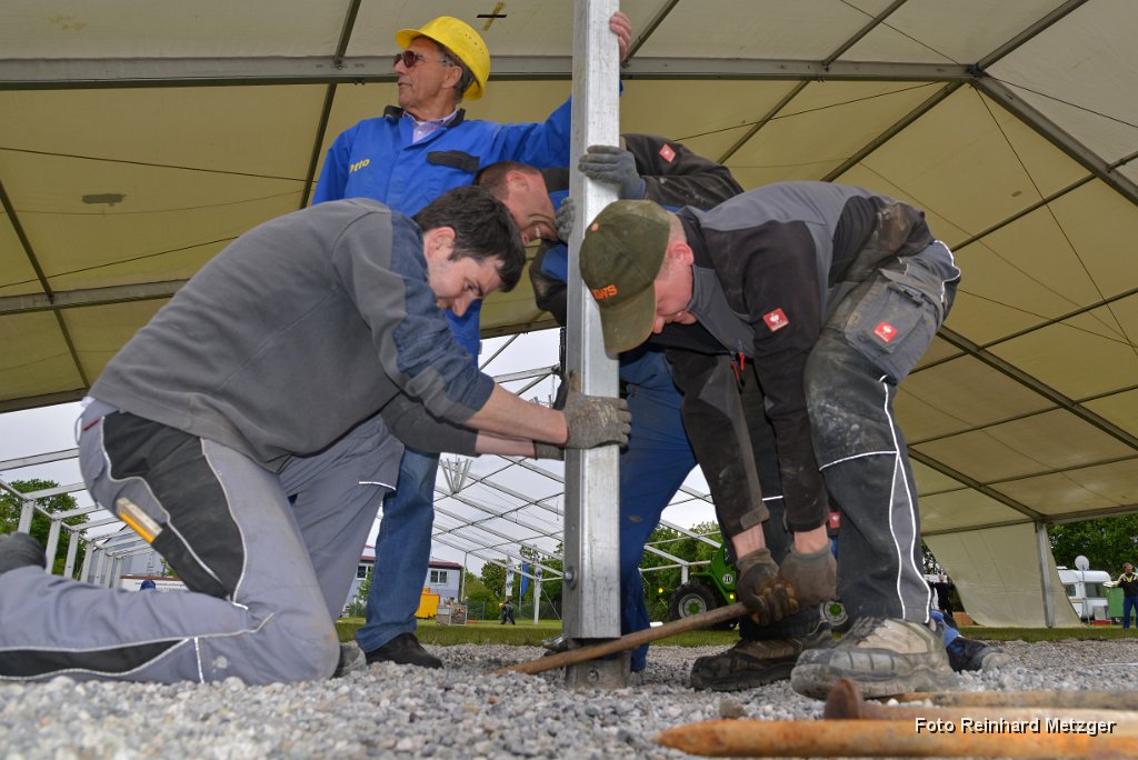 2014-05-16_23_Festzeltaufbau_RM.jpg
