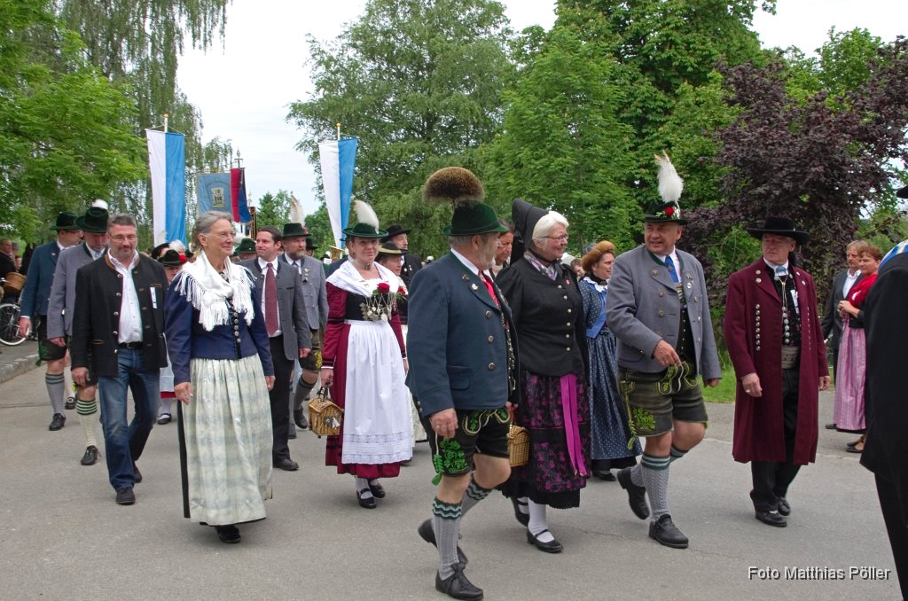 2014-06-01_010_Fahnenweihe_Kirchenzug_MP.jpg