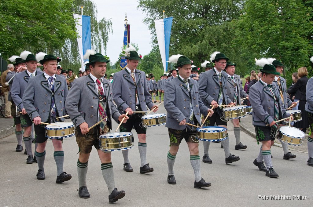2014-06-01_014_Fahnenweihe_Kirchenzug_MP.jpg